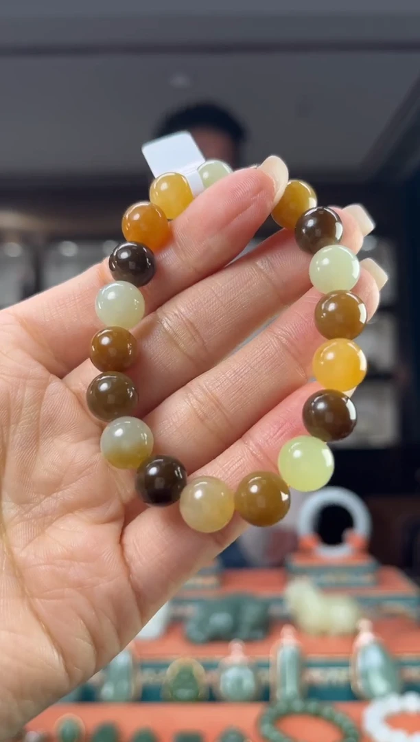 颈饰未镶嵌和田玉佩佩10mm左右