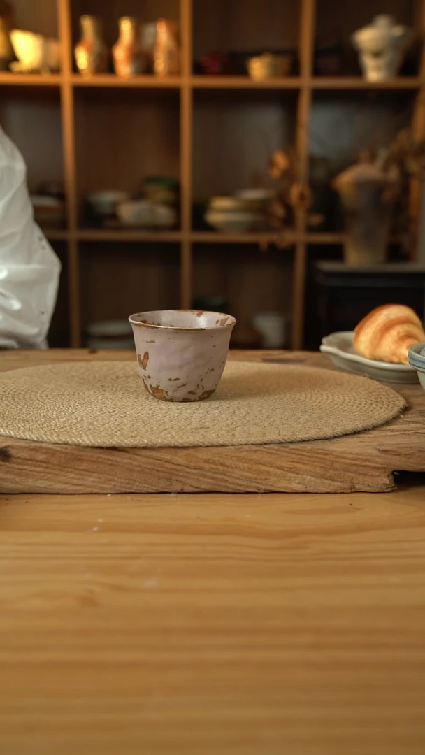 橡皮粉系列的手捏牛奶杯1个