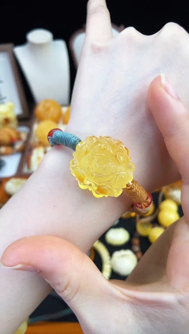 琥珀未镶嵌珠宝奇石柒月