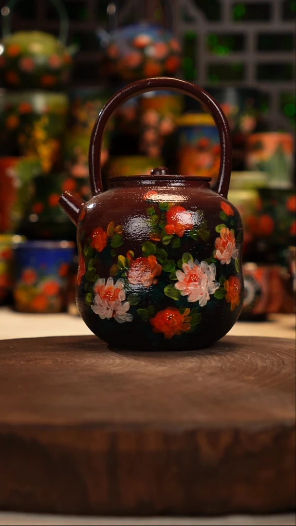 油画   釉下彩   壶