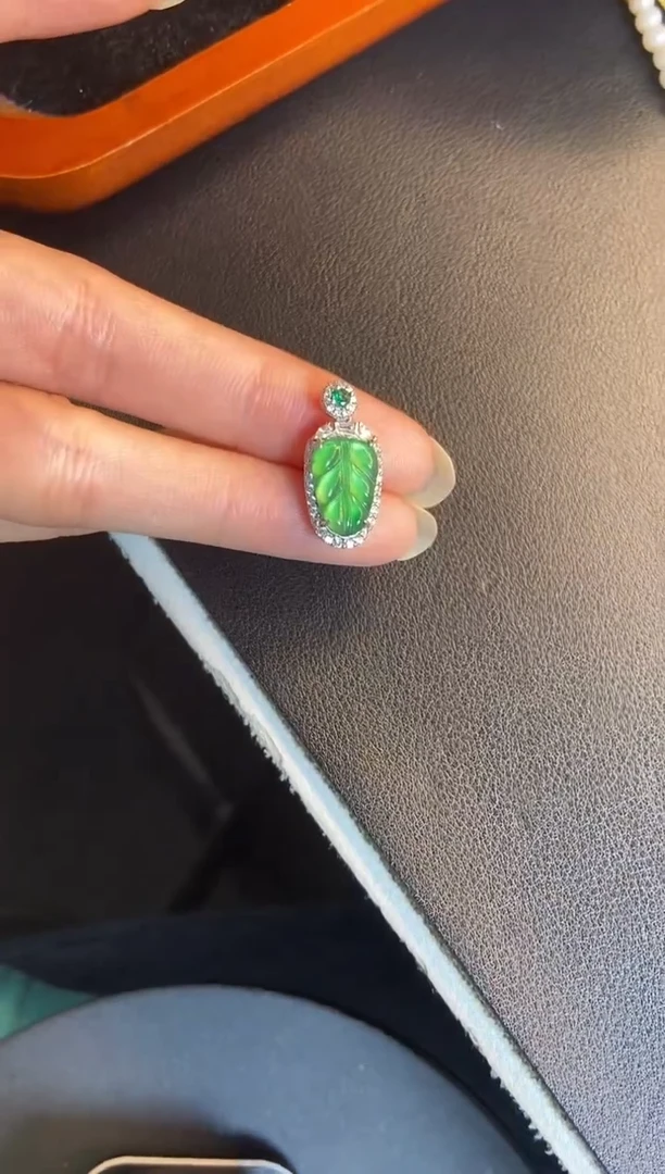 吊坠(不含链)银S925镶嵌翡翠1