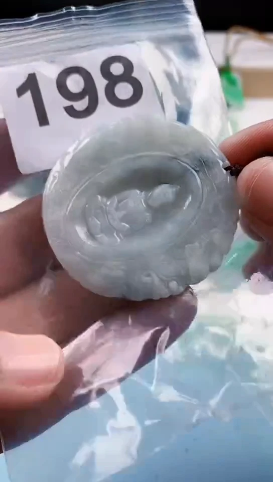 【闪购商品】翡翠挂件未镶嵌天然翡翠吊坠挂件