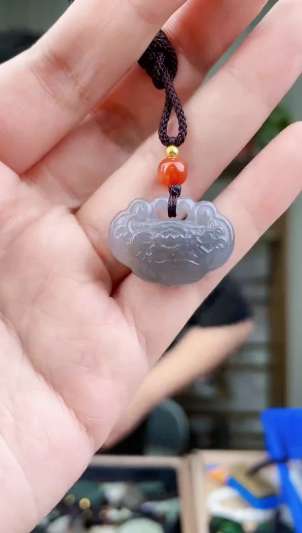 和田玉未镶嵌挂件拍一发一，多样性发货！