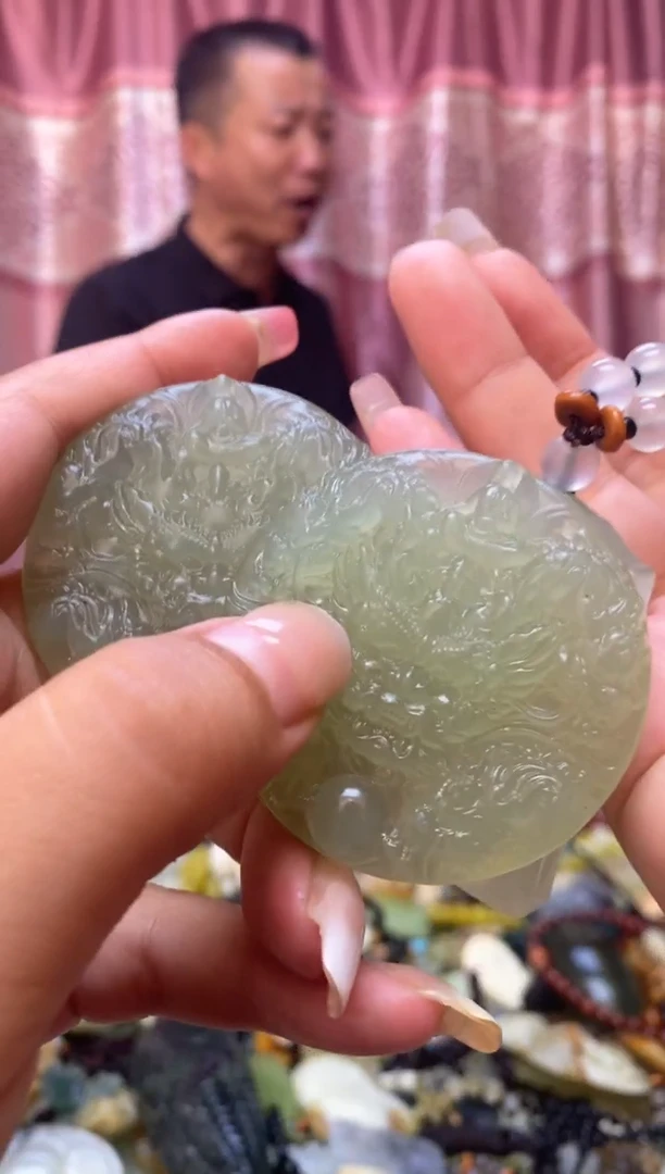 未镶嵌岫玉吊坠多样性发其中之一  挂坠