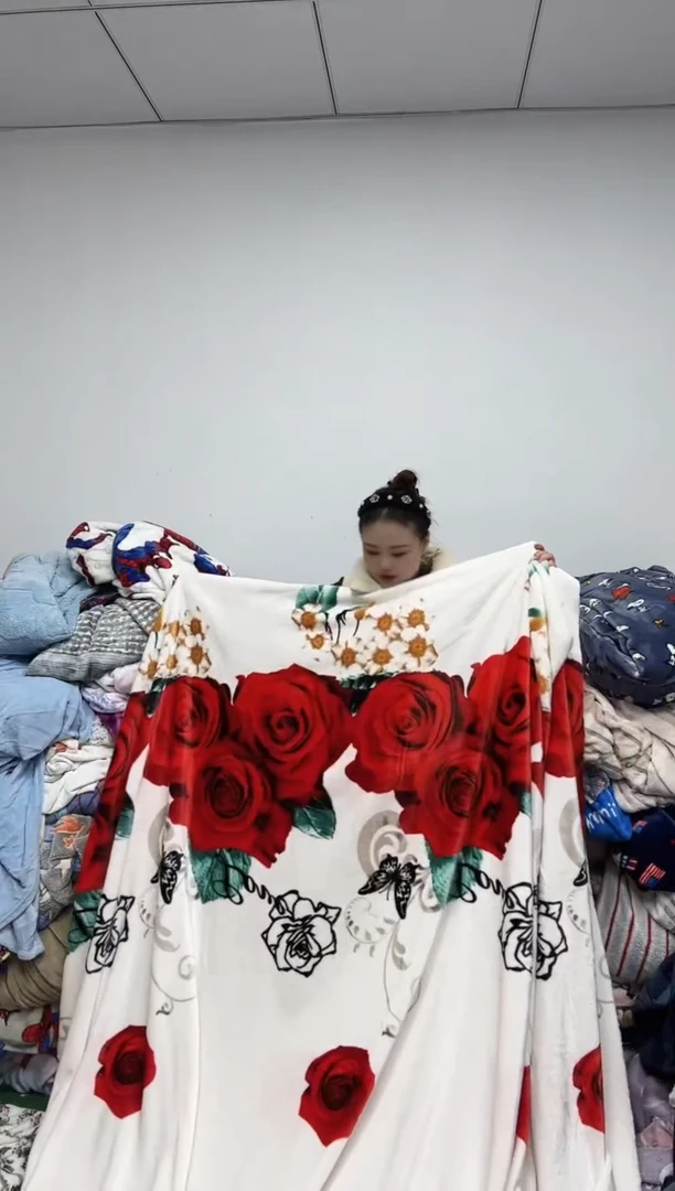 法兰绒2.2x2.5材质面料尺寸以主播介绍为准瑕疵