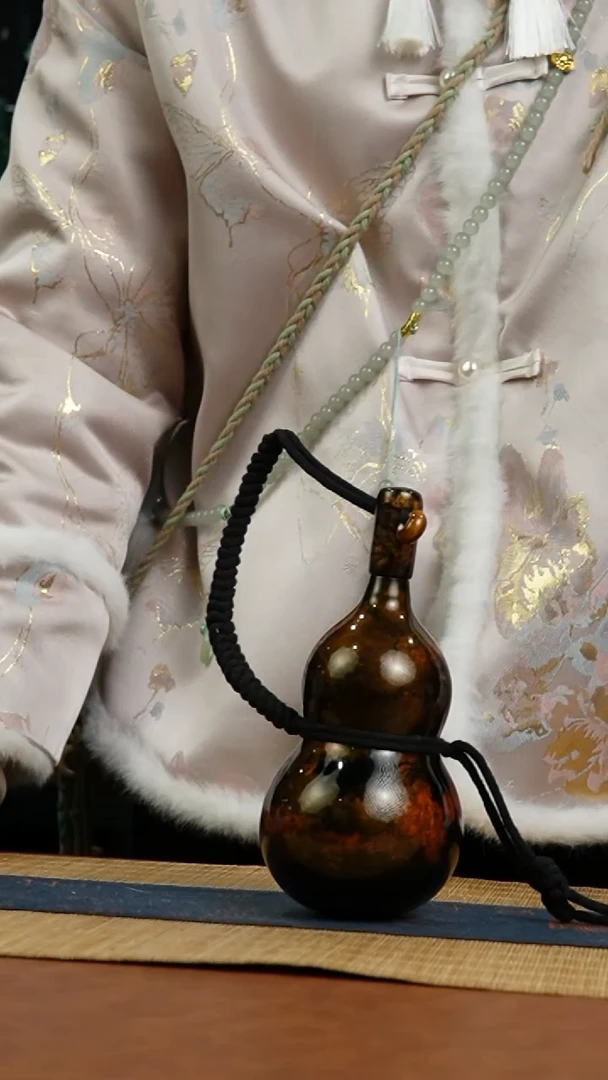 734号 天然热水酒葫芦 一物一拍（有瑕介意勿拍）