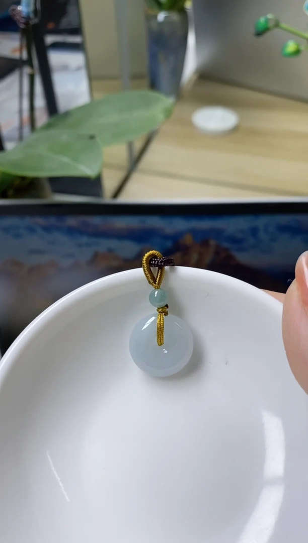 【闪购商品】翡翠颈饰未镶嵌天然缅甸翡翠A货随型挂件