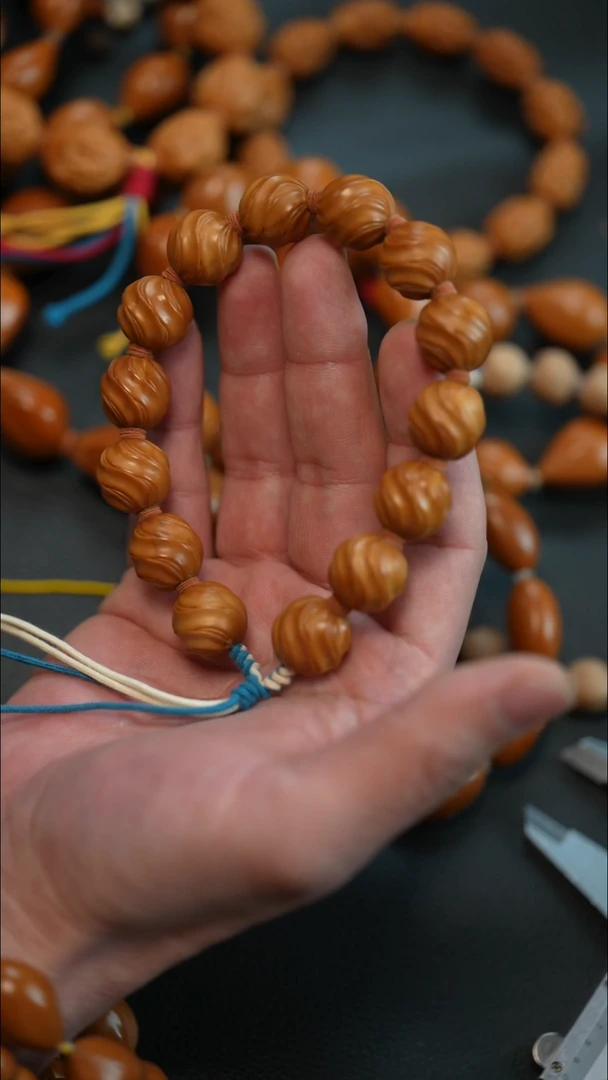 手串/手链橄榄核16mm 正圆螺旋丸