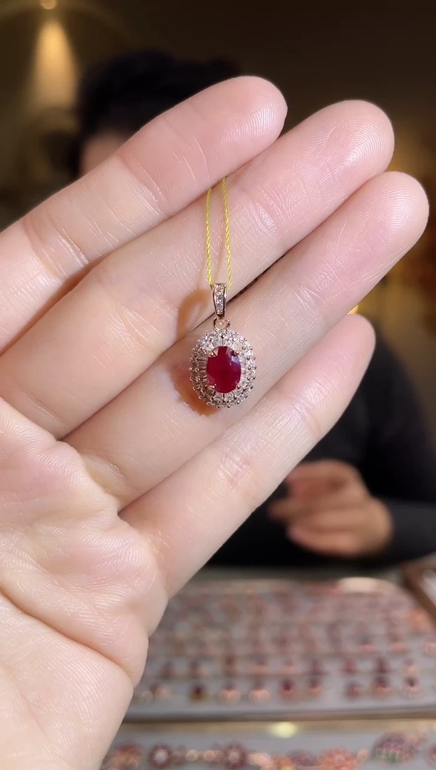 银S925镶嵌颈饰红宝石颈饰