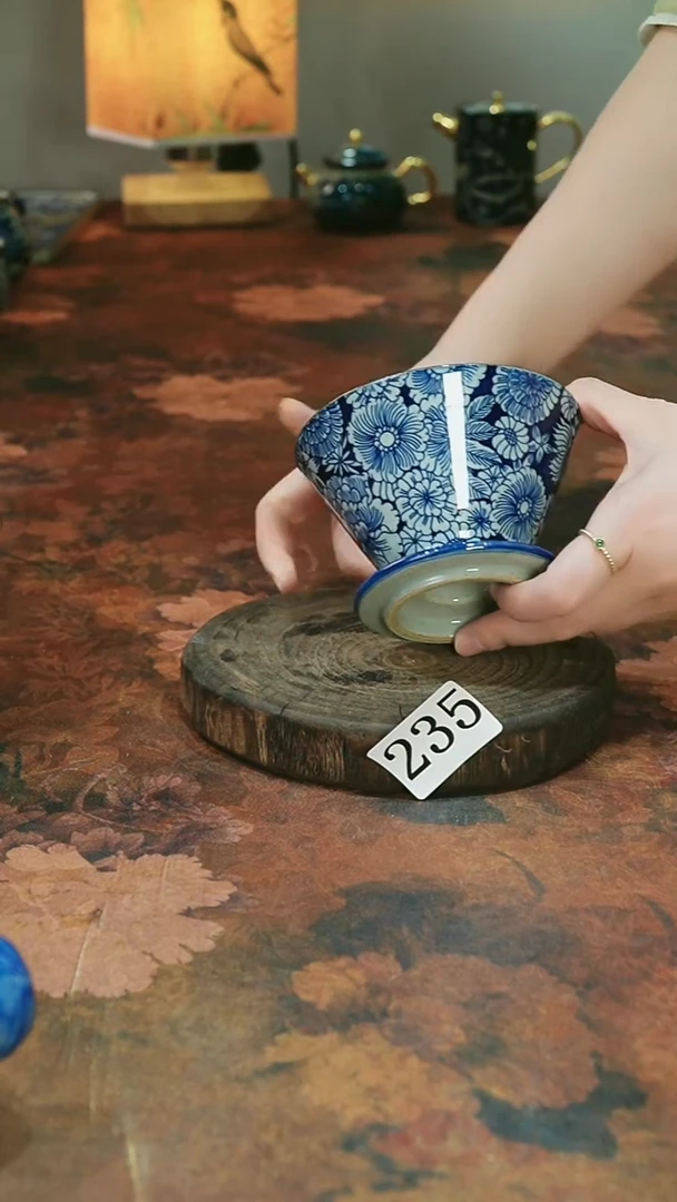 茶碗............235