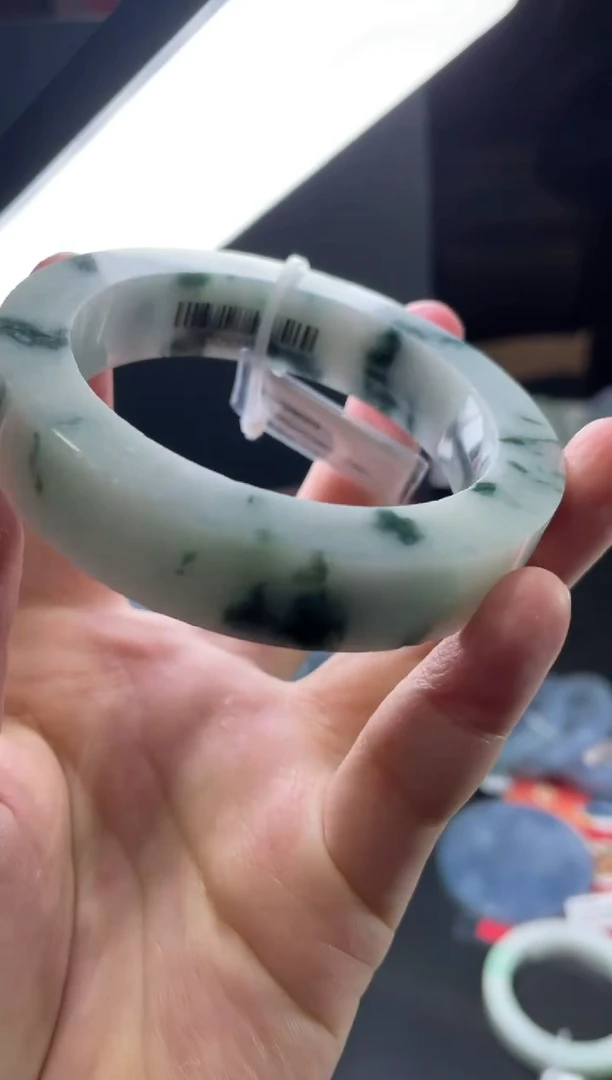 【闪购商品】定制翡翠手镯未镶嵌手镯DDH/发一件