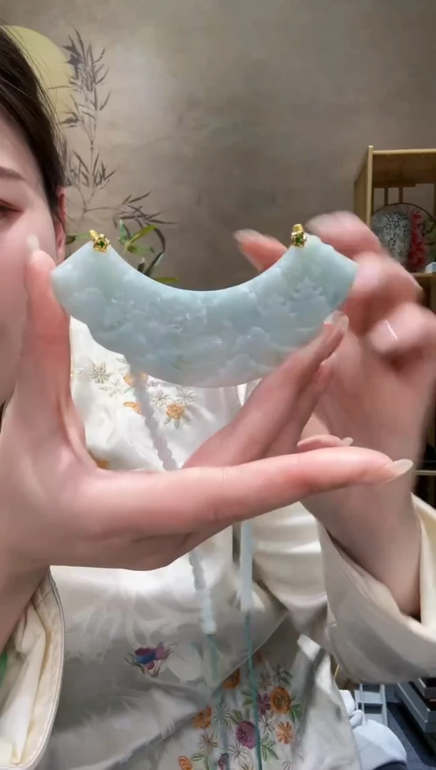 【闪购商品】翡翠颈饰未镶嵌吊坠
