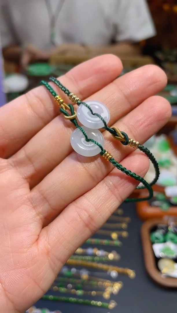 颈饰未镶嵌翡翠手绳 多样性发货 发其一