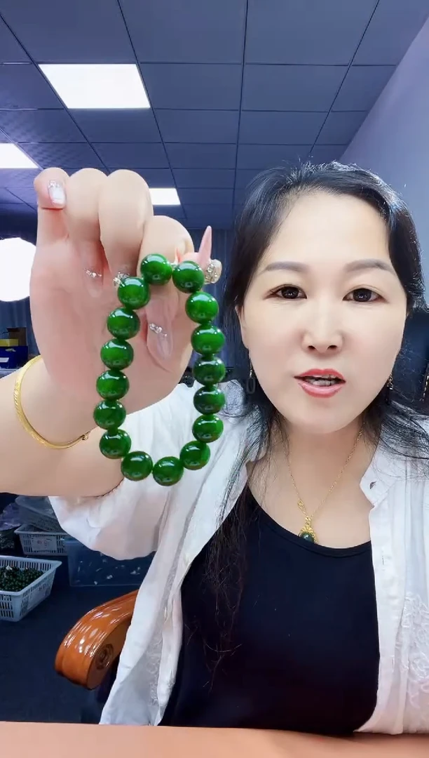 未镶嵌手串和田玉纯天然和田玉俄7碧冰底红皮辣阳绿12+