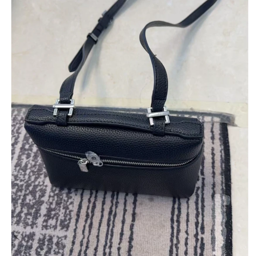 潮流款黑色荔枝纹单肩斜挎手提包