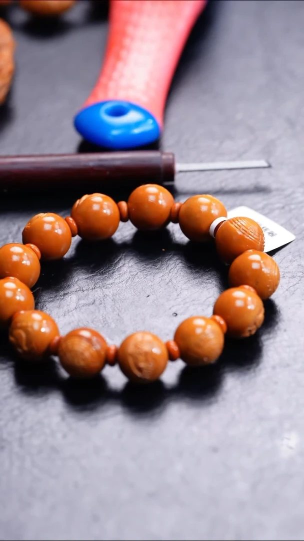 【闪购商品】橄榄核吊坠橄榄核