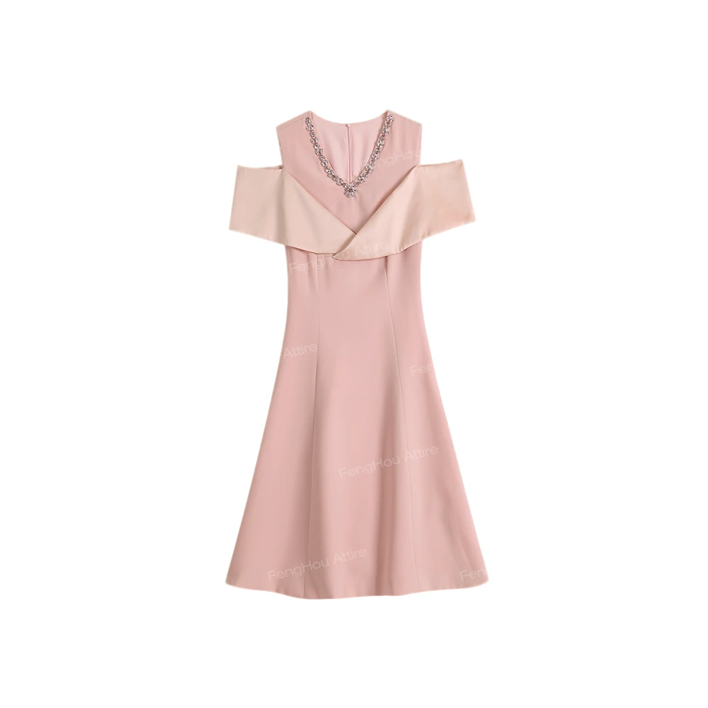 新款设计感露肩镶钻连衣裙1861903