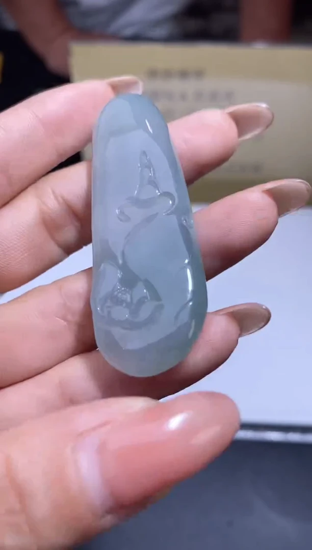 翡翠未镶嵌颈饰41135