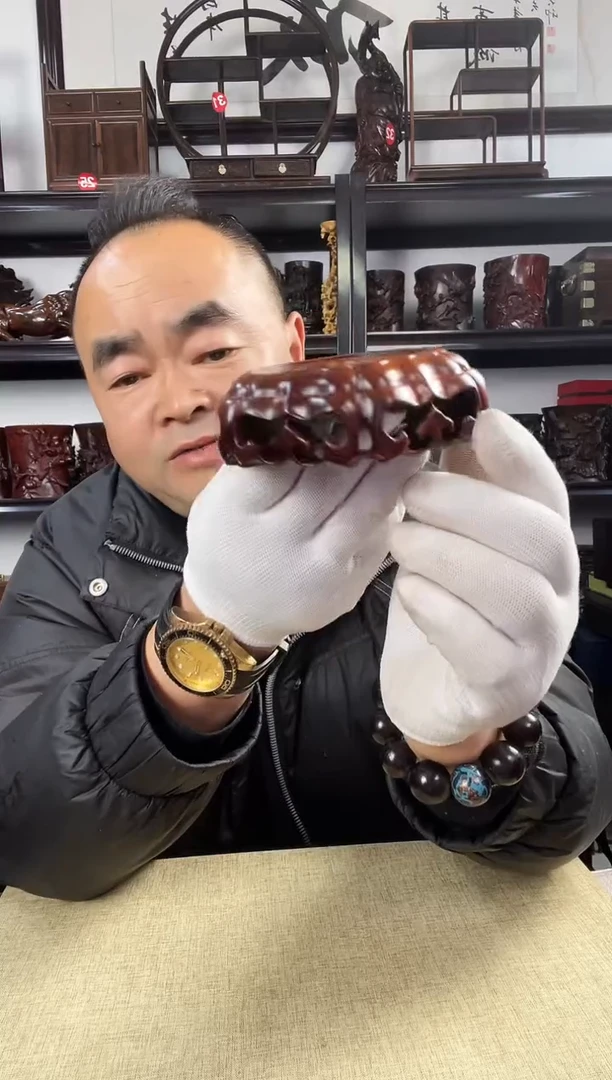 木老李红木工艺品40瑕疵