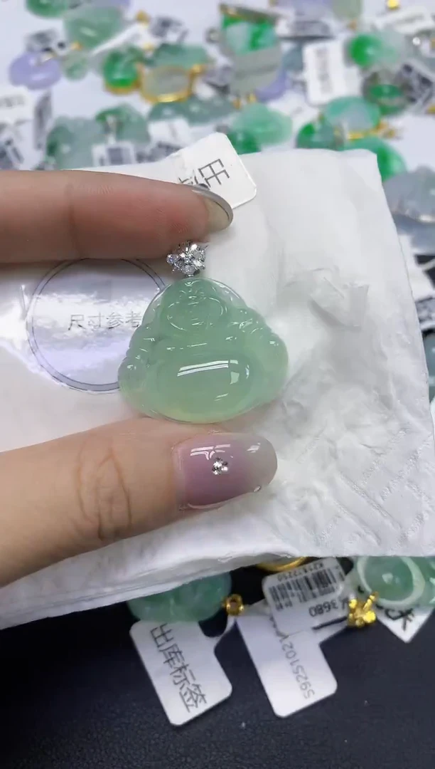 颈饰18K金镶嵌翡翠天然缅甸翡翠A货百元以上9元证书费自理