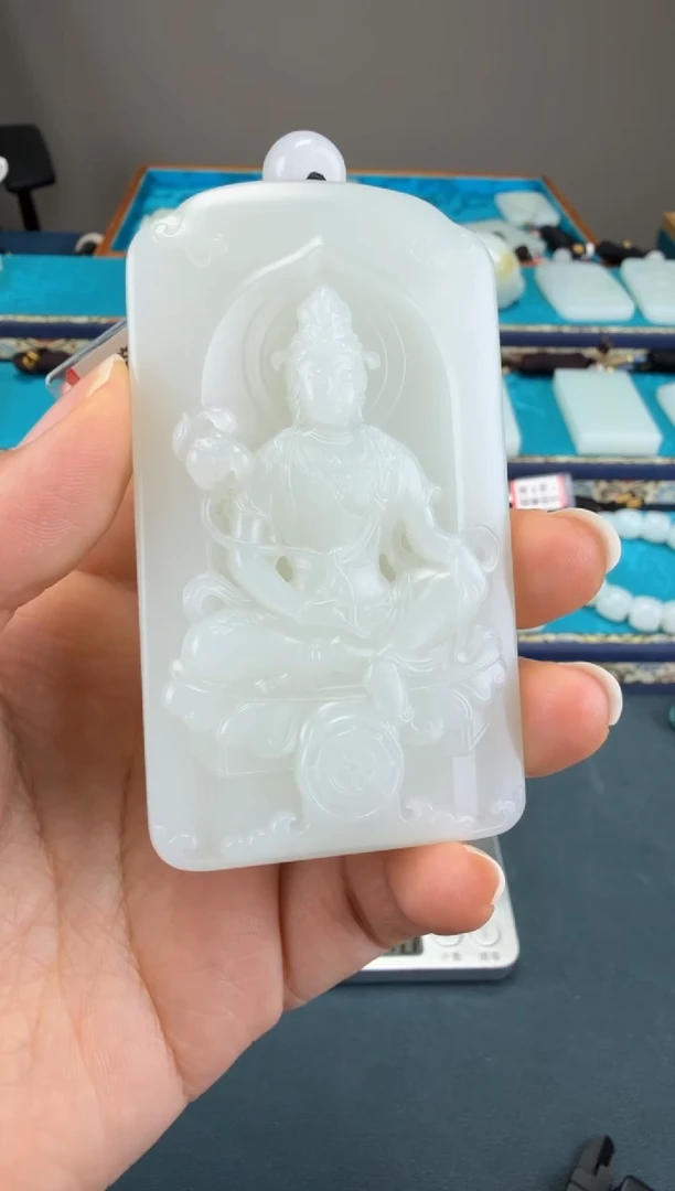 颈饰未镶嵌和田玉1