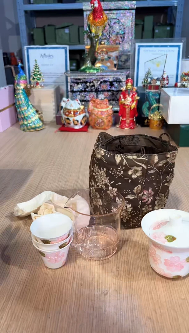 【闪购商品】杯51锦包粉樱花旅行套