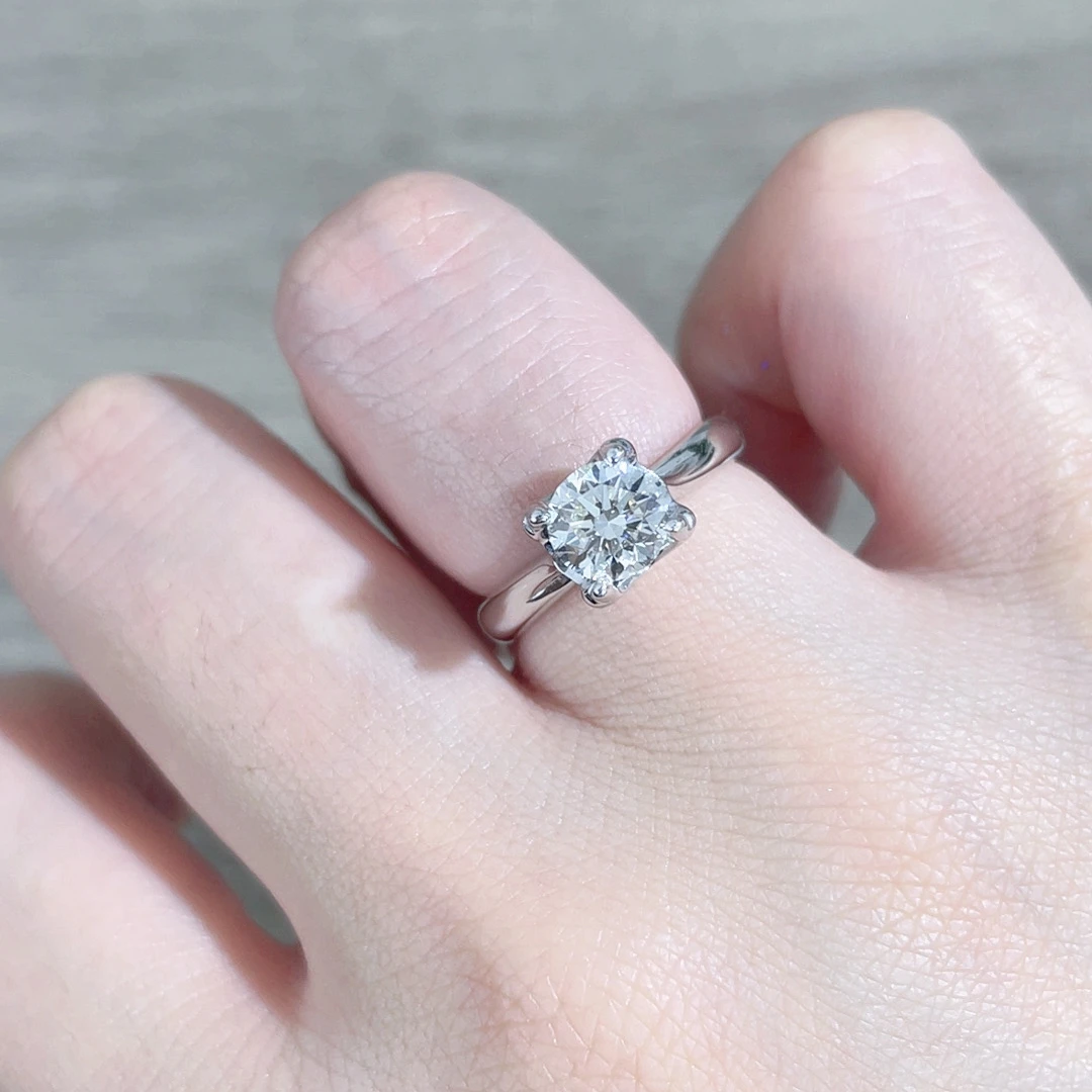 18K金天然钻石1克拉牛头钻戒A18083975