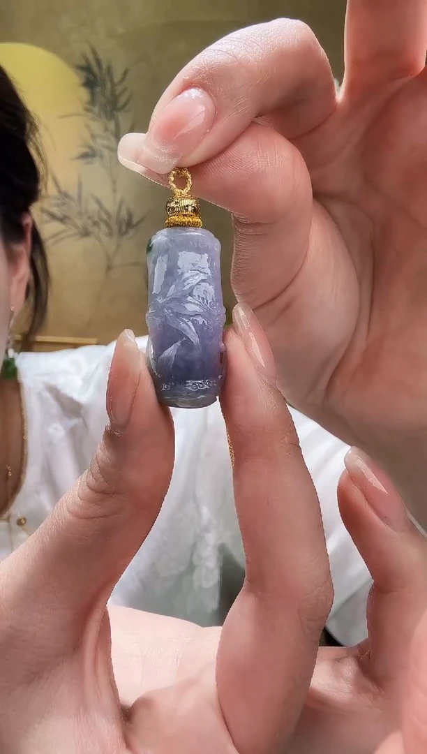 颈饰未镶嵌翡翠吊坠