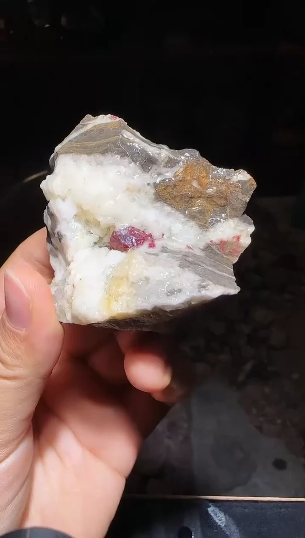 天然辰砂朱砂毛料42