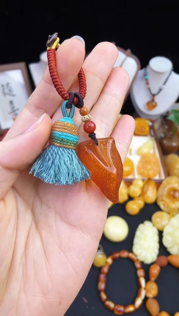 未镶嵌琥珀珠宝奇石柒月