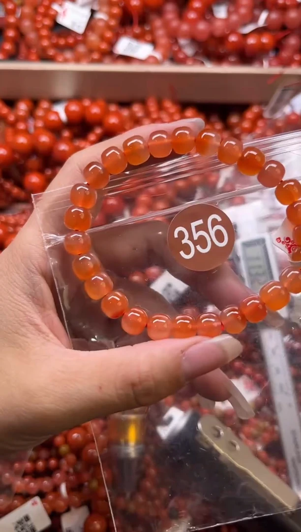 南红玛瑙未镶嵌珠宝奇石356-8