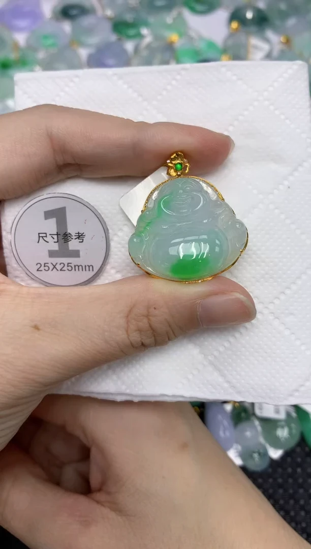 颈饰18K金镶嵌翡翠111111