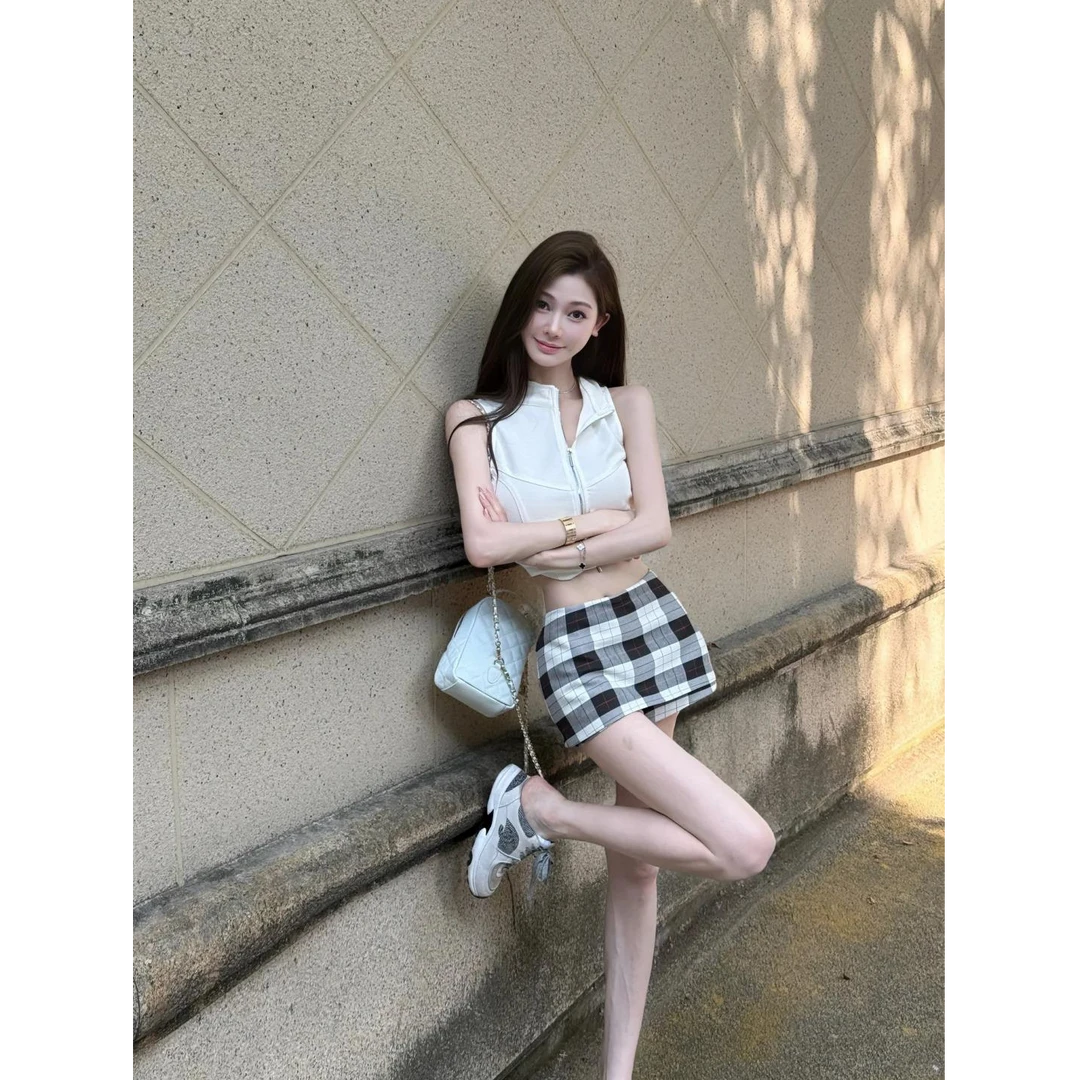 2025夏季新款美式设计感拉链无袖背心上衣配复古低腰格纹裙裤套装