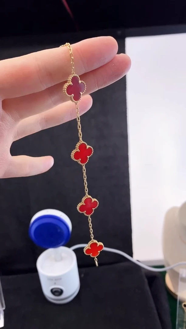 【闪购商品】玛瑙/玉髓手链18K金镶嵌.