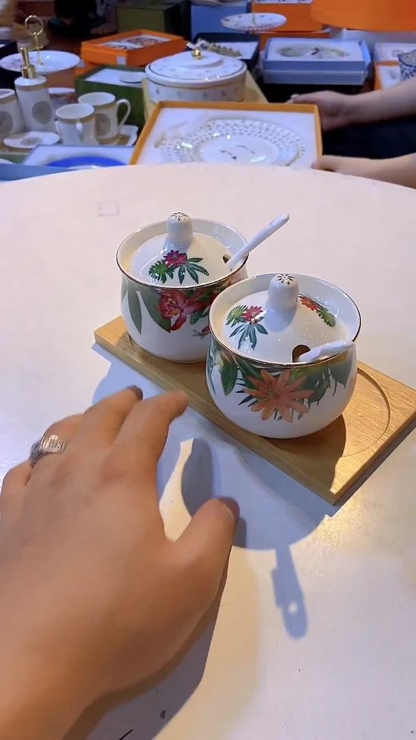 鸿辉家品牌瓷器，京东包邮！