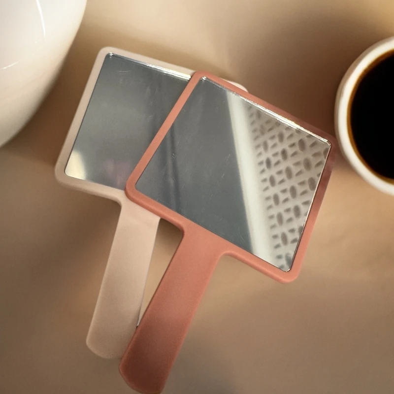 A469 小三家的镜子