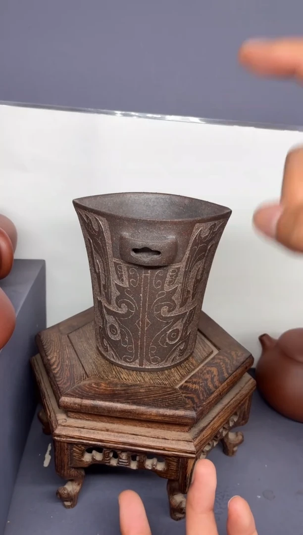 茶壶紫砂岩中泥 刻绘公道杯