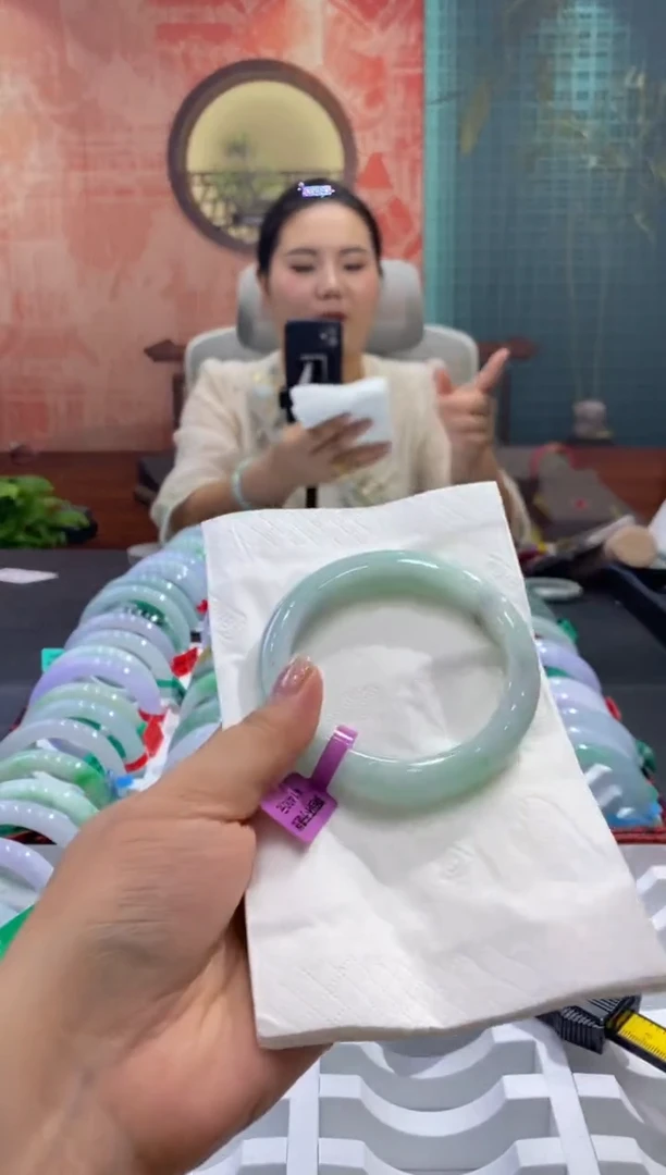未镶嵌手镯翡翠多人00020665
