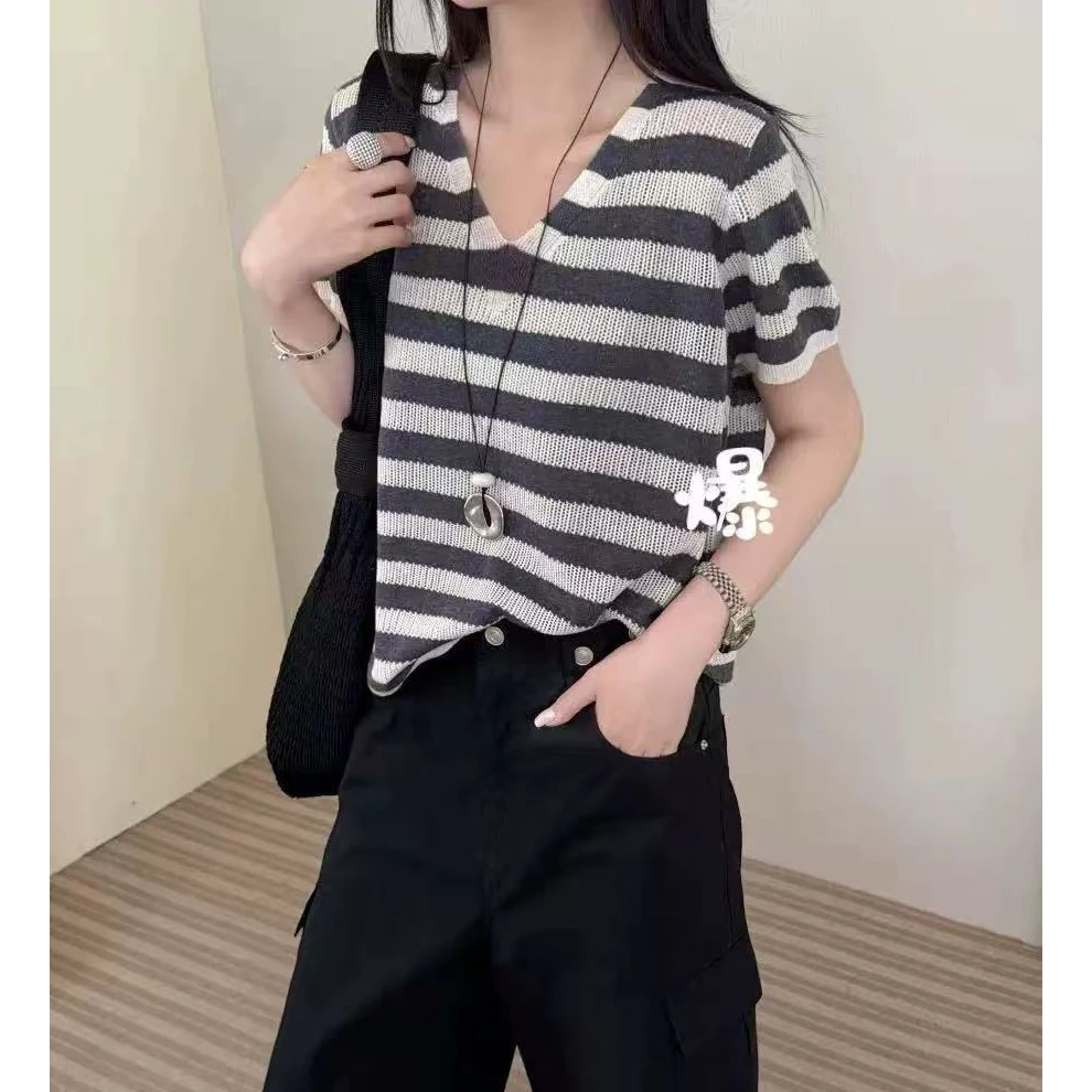 有运费补贴~灰白条纹V领时尚休闲复古镂空天爽亚麻上衣