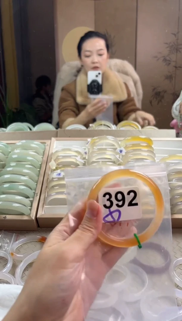 手镯玛瑙/玉髓未镶嵌392
