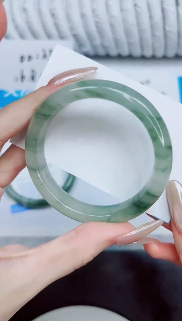 未镶嵌手镯石英质玉19/52.8