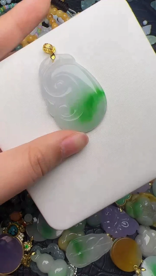 翡翠未镶嵌颈饰天然缅甸翡翠吊坠
