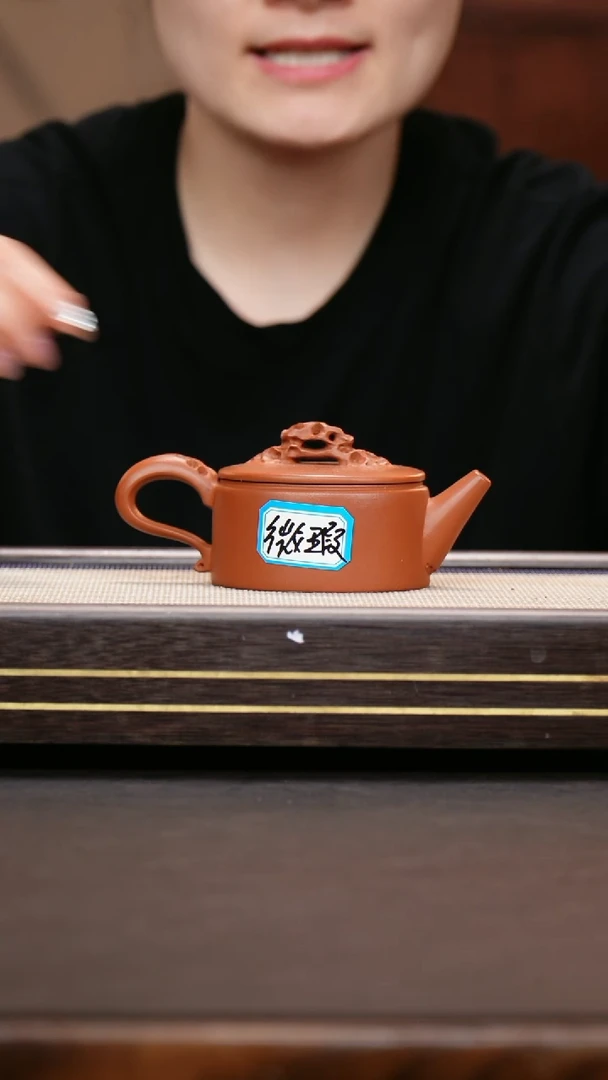 茶壶紫砂朱泥 微瑕天际