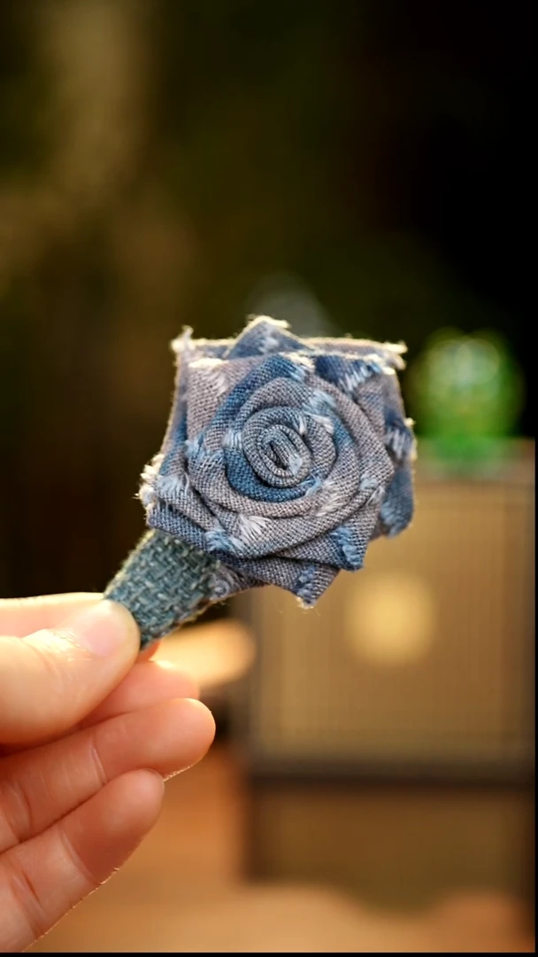 刺绣私人定制苗族手工D588