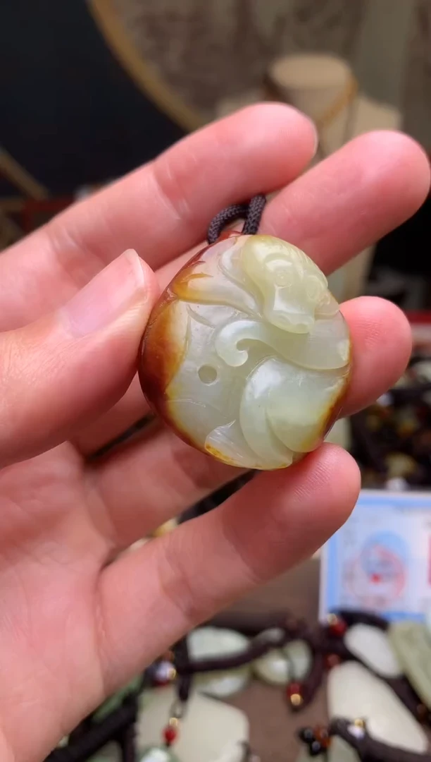 颈饰未镶嵌和田玉新疆料青海料清水和田玉吊坠