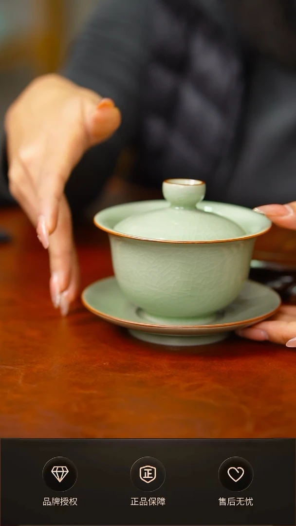 一级豆绿手工支钉大元宝盖碗