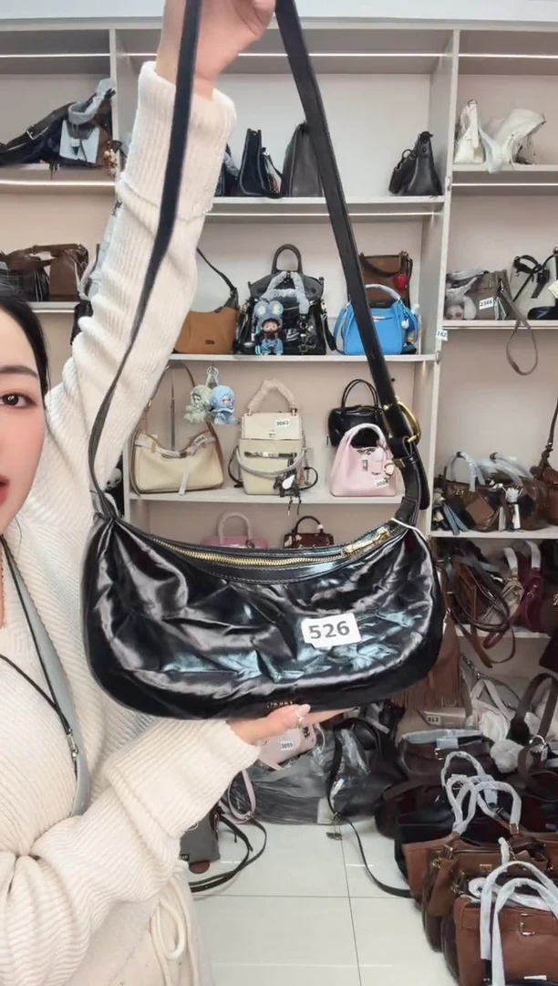 真皮油蜡皮饺子