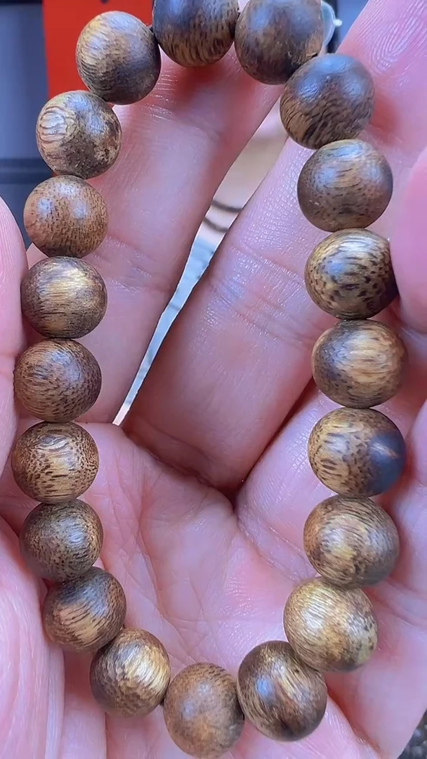 【闪购商品】沉香手串海南莺歌绿奇楠1.0单圈9克+多样行发货