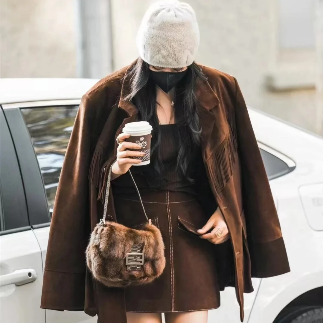 伊伊2025年新款多口袋【小马包包】单肩斜挎百搭时尚