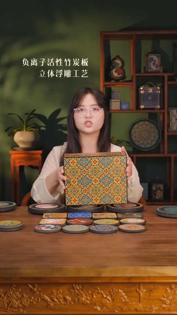 壹藏贰宝如意纹木盒